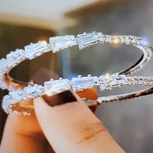 Sterling Silver White Sapphire Round Earring's